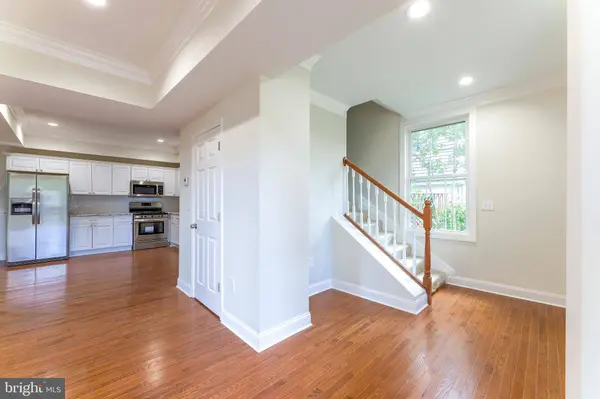 6909 LINDEN AVE, Elkridge, MD 21075