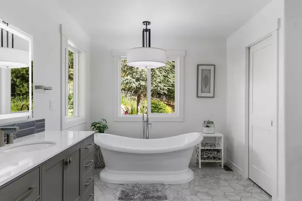 14104 E 41st Ct, Spokane Valley, WA 99037