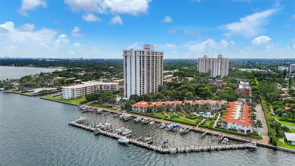 4000 Towerside Ter #707, Miami, FL 33138