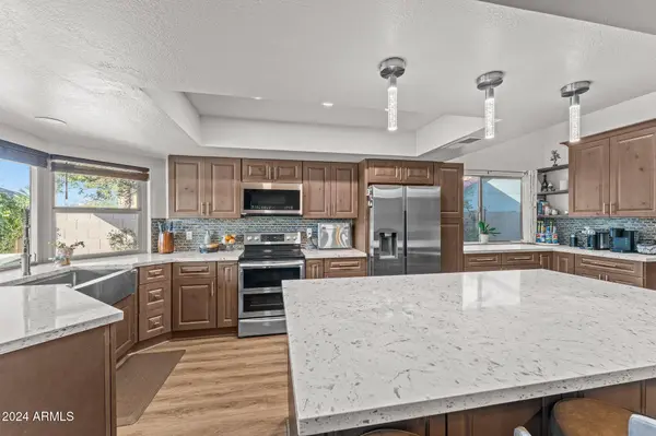 12016 N 65TH Avenue, Glendale, AZ 85304