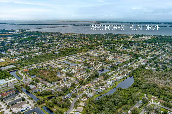 2890 Forest Run DR, Melbourne, FL 32935