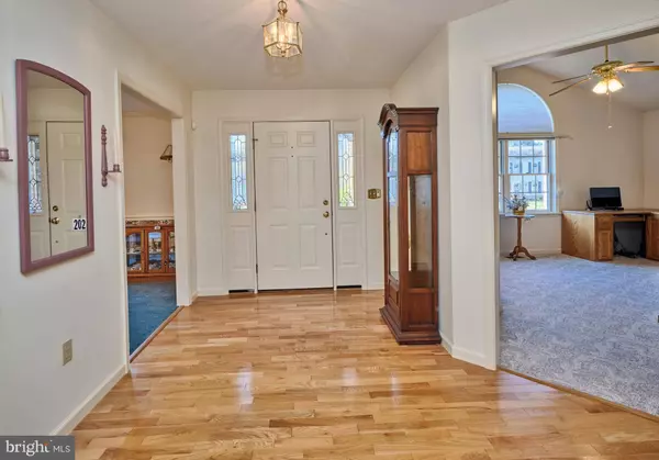 53 MILLSTONE DR, Palmyra, PA 17078