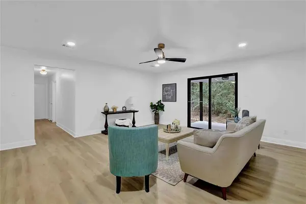 1911 Fostoria Tram RD, Cleveland, TX 77328