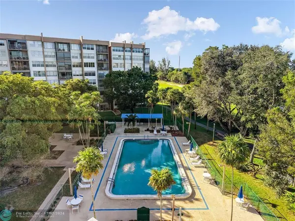 1200 Saint Charles Pl  #721, Pembroke Pines, FL 33026