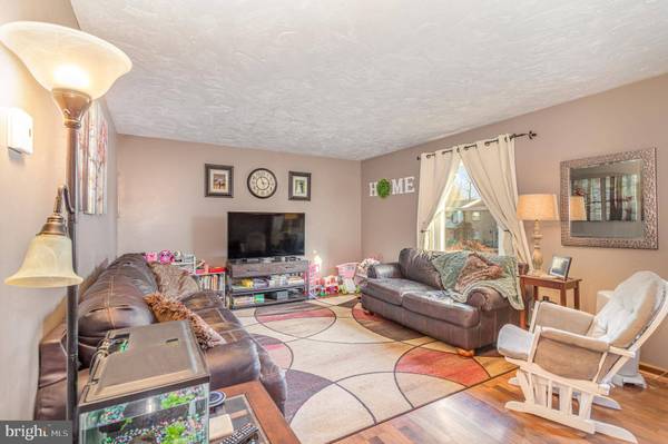 69 ASHFORD DR, Enola, PA 17025