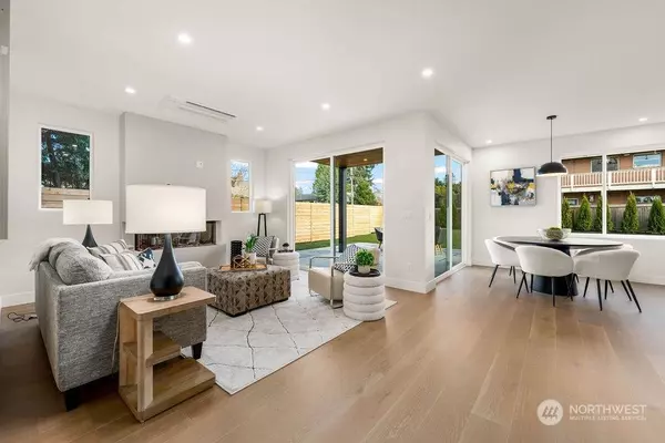 9520 18th PL NW, Seattle, WA 98117