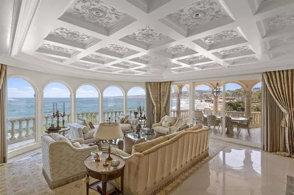 1900 Spindrift Dr, La Jolla, CA 92037