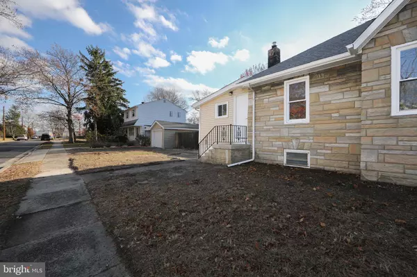 6502 BROWNING RD, Pennsauken, NJ 08109