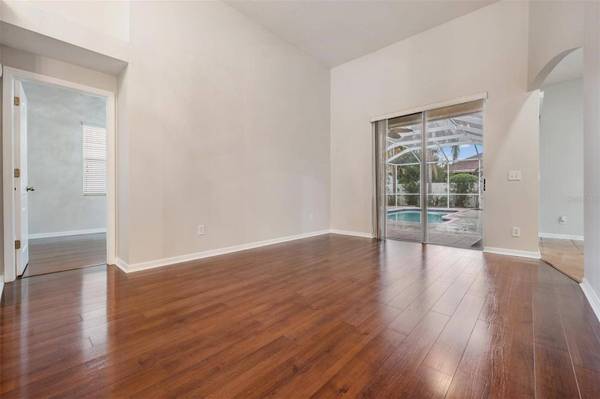 2619 ABBEY GROVE DR, Valrico, FL 33594