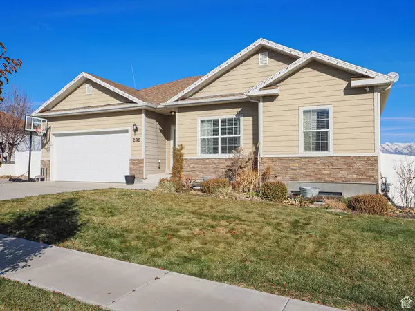 288 W LARIAT BLVD, Saratoga Springs, UT 84045