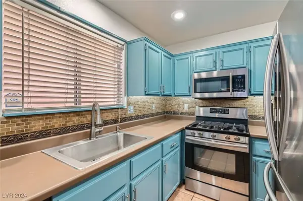 5481 Overland Express Street, Las Vegas, NV 89118