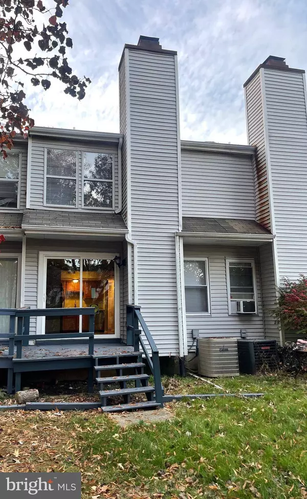 7 BRIAN CT, New Castle, DE 19720