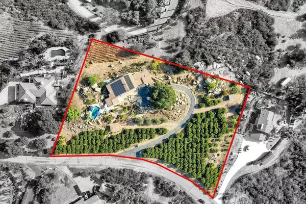 28403 Meadow Mesa LN, Escondido, CA 92026