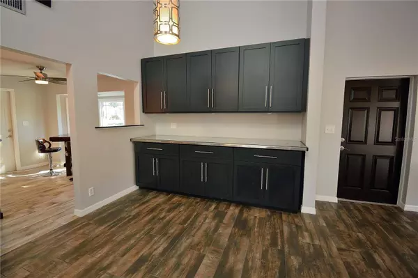 1815 OAK DR N, Rockledge, FL 32955