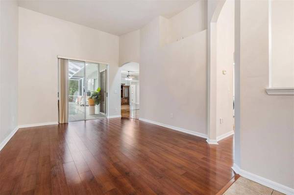 2619 ABBEY GROVE DR, Valrico, FL 33594