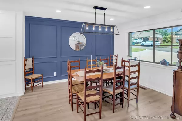 1207 Garner AVE, Tahlequah, OK 74464