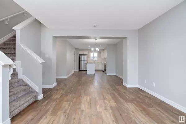 206 ALLARD WY, Fort Saskatchewan, AB T8L 4E8