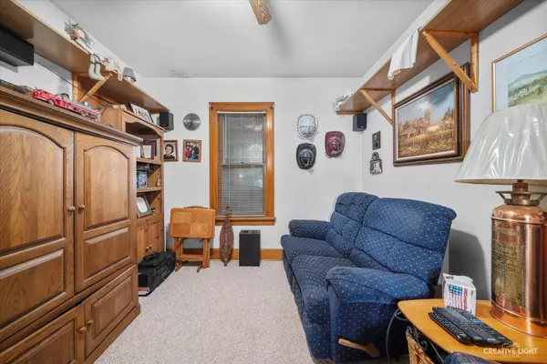 1440 Church RD, Aurora, IL 60505