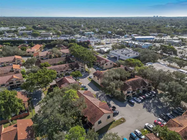 7862 SW 102nd Ln, Miami, FL 33156