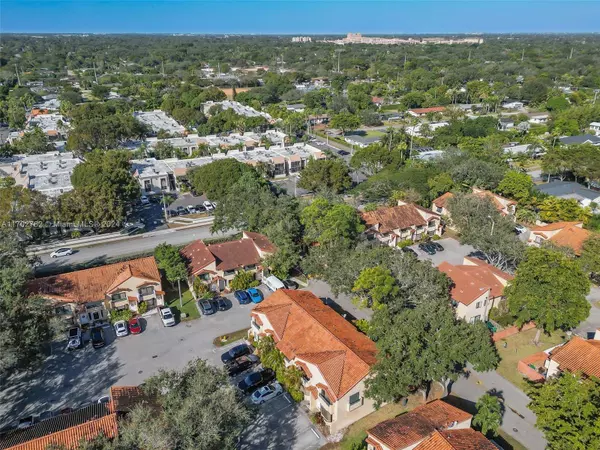 7862 SW 102nd Ln, Miami, FL 33156