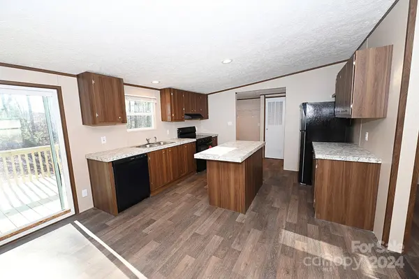 3789 Sagebrush DR, Lenoir, NC 28645