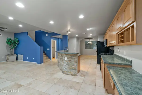 6241 W Sky Flower Drive, Tucson, AZ 85757