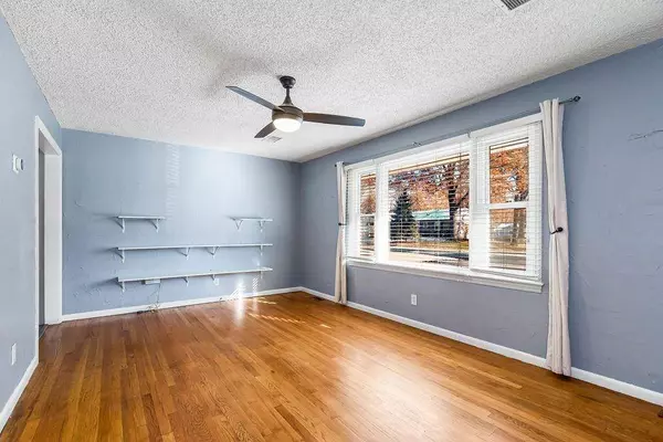 7000 Woodson ST, Overland Park, KS 66204