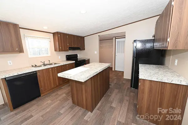 3789 Sagebrush DR, Lenoir, NC 28645