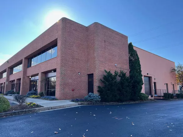 204 Mill St NE #G, Vienna, VA 22180-4500