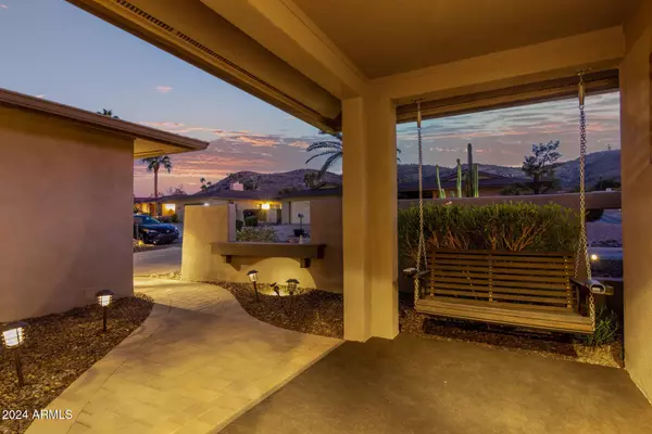 324 W WILLOW Avenue, Phoenix, AZ 85029