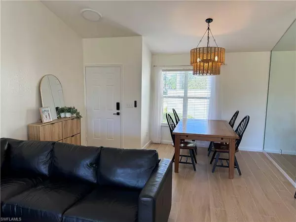 1599 Trafalgar LN #O-102, Naples, FL 34116