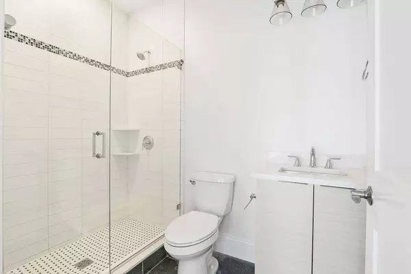 21 Glen Rd #13, Boston, MA 02130