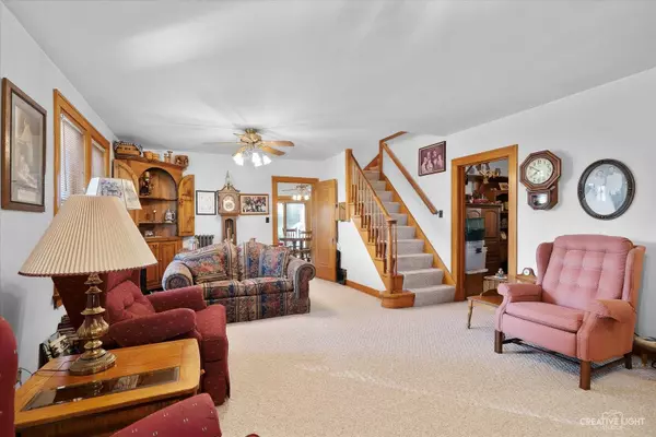 1440 Church RD, Aurora, IL 60505