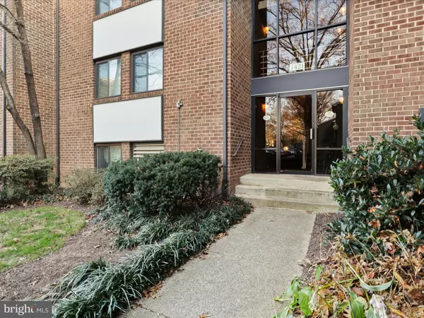 1421 NORTHGATE SQ #21/22B, Reston, VA 20190