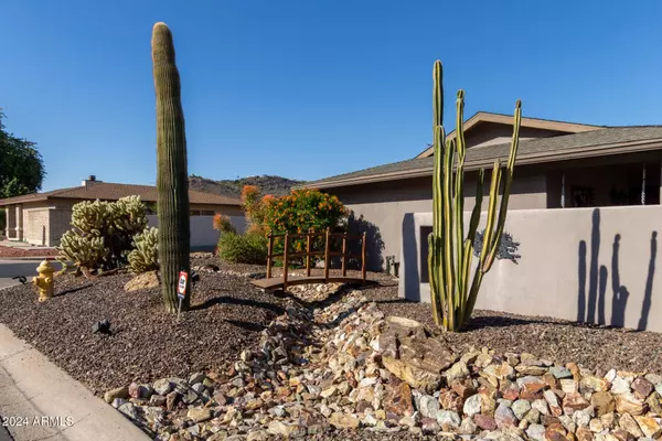 324 W WILLOW Avenue, Phoenix, AZ 85029