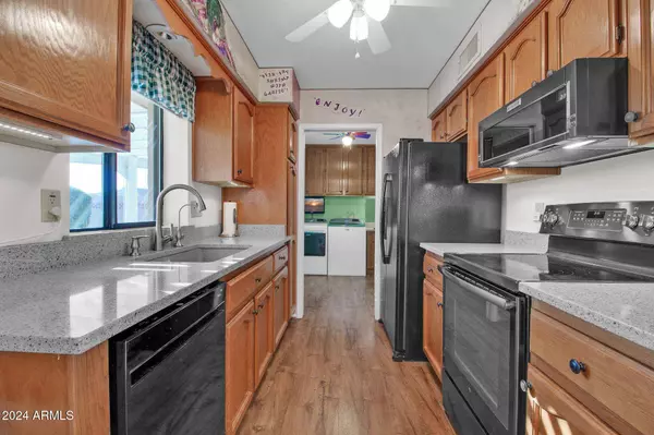 8313 E Milagro Avenue, Mesa, AZ 85209