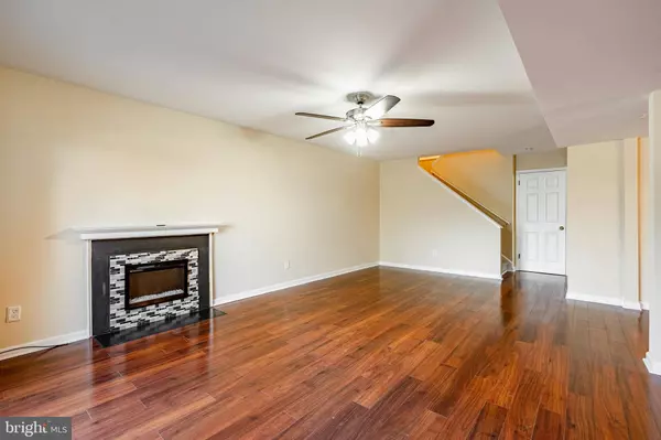 142 SUMMIT HOUSE, West Chester, PA 19382