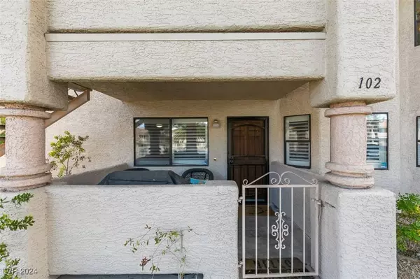 1104 Falconhead Lane #102, Las Vegas, NV 89128