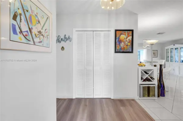 620 NW 73rd Ter, Plantation, FL 33317