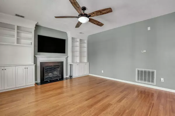 1409 Spanish Moss Ct, Charleston, SC 29412