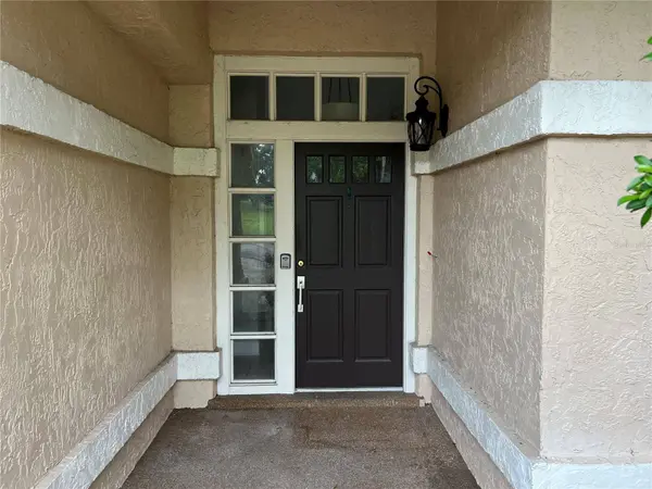 1928 LARKWOOD DR, Apopka, FL 32703