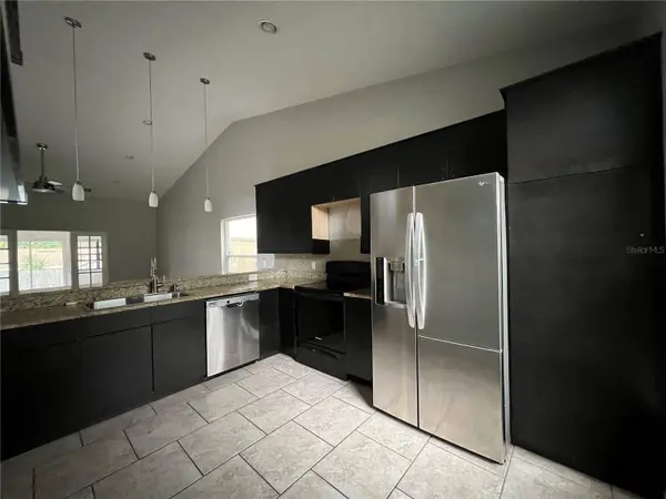 1928 LARKWOOD DR, Apopka, FL 32703