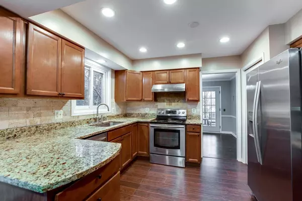 7420 Kenyon Drive, Middleton, WI 53562