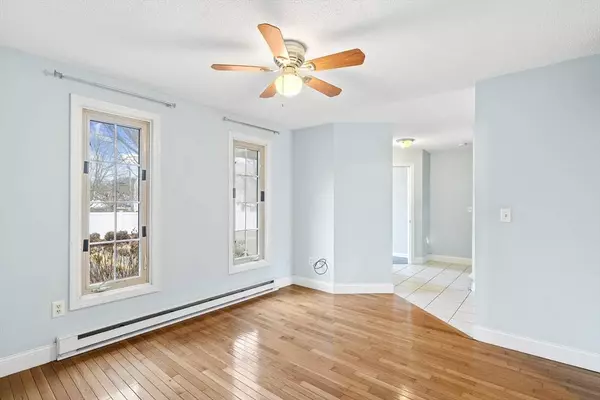 89 Hartford Avenue East #2C, Uxbridge, MA 01569