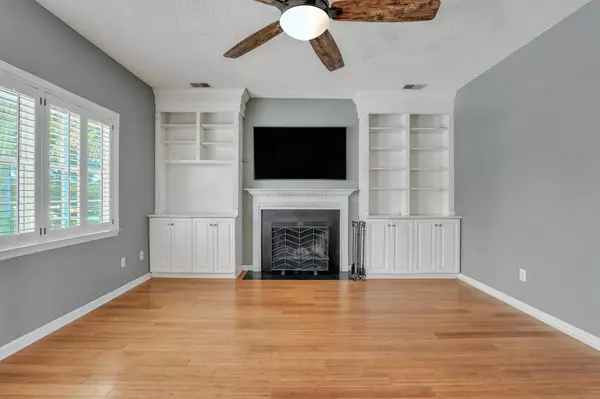 1409 Spanish Moss Ct, Charleston, SC 29412