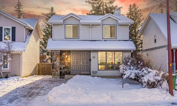 39 Strathclair Rise SW, Calgary, AB T3H 1G3