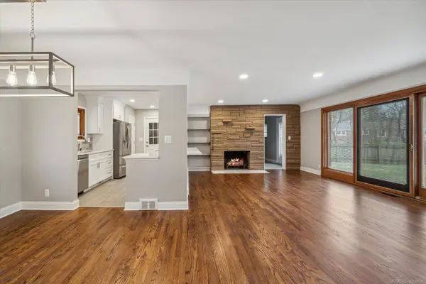 2288 Somerset Road, Bloomfield Hills, MI 48302