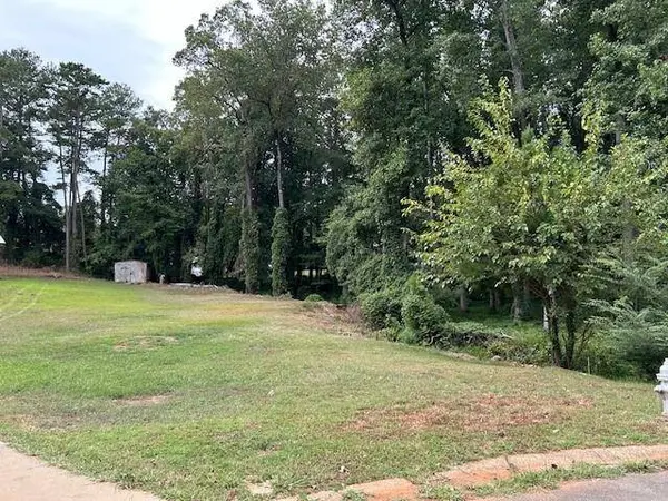 751 Brighton DR, Lawrenceville, GA 30043