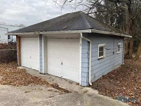 7475 Airport HWY, Holland, OH 43528