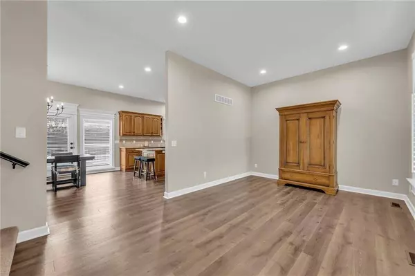 13040 Ridgeview DR, Platte City, MO 64079